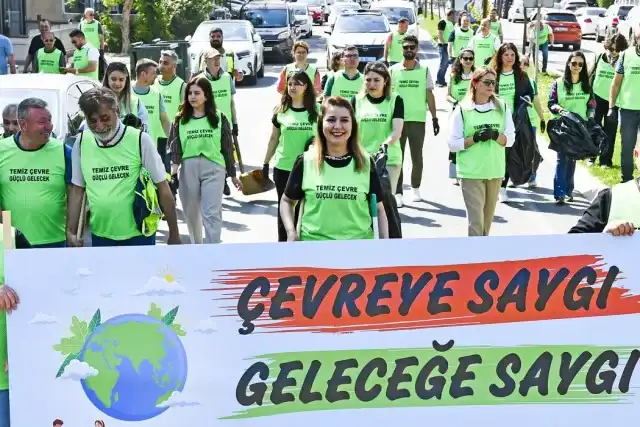 ÇEVREMİZİ TEMİZLİYORUZ, GELECEĞİMİZE SAHİP ÇIKIYORUZ