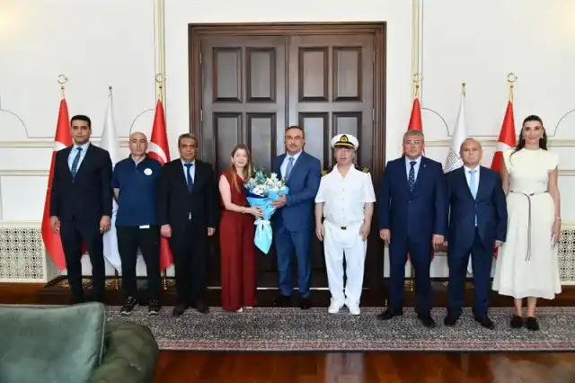 Denizcilik ve Kabotaj Bayramı Münasebetiyle Tekirdağ Bölge Liman Başkanı Vali Soytürk’ü Ziyaret Etti