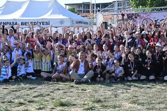 Kiraz Festivali Tekirdağ Turizmine ve Ekonomisine Çağ Atlattı