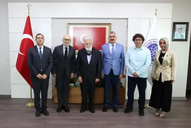 TEKİRDAĞ DEPREM MÜHENDİSLİĞİ VE YAPI TEKNOLOJİLERİ LABORATUVARI’NIN AÇILIŞI KAPSAMINDA PROF. DR. SADETTİN ÖKTEN’DEN REKTÖRÜMÜZE ZİYARET
