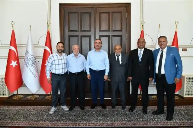 Trakya Roman Dernekleri Platform Başkanı Vali Soytürk’ü Ziyaret Etti