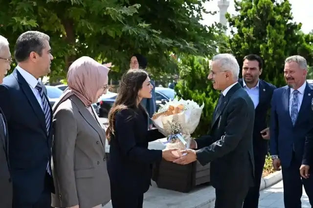 Ulaştırma ve Altyapı Bakanı Uraloğlu Valiliğimizi Ziyaret Etti
