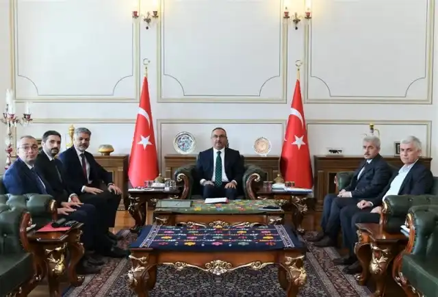 Vakıflar 1. Bölge Müdürü Yavuz Güner’den Tekirdağ valisi Recep Soytürk’e Ziyaret